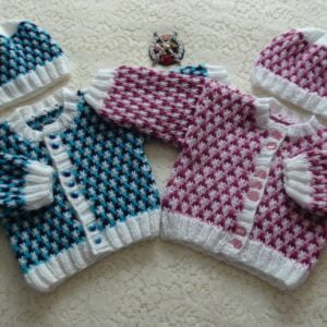 Knitting pattern for a 3 coloured baby cardigan